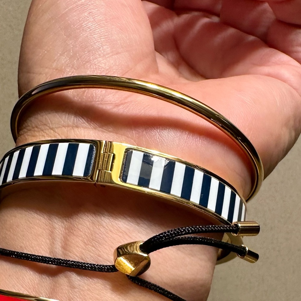 NWOT KATE SPADE ♠️ NEW YORK Gold Tone Arrow Cuff Bracelet - Picture 6 of 6